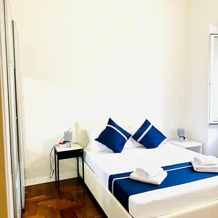 Santa Maria Maggiore Apartment *