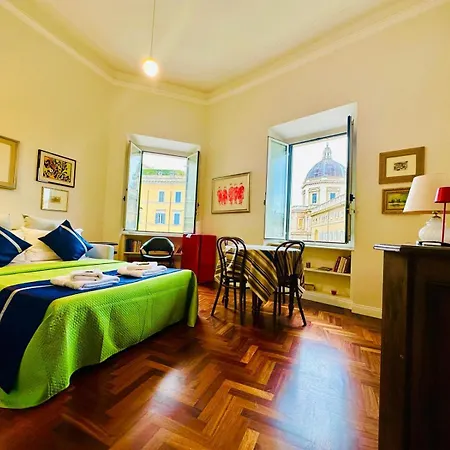 Santa Maria Maggiore Apartment *